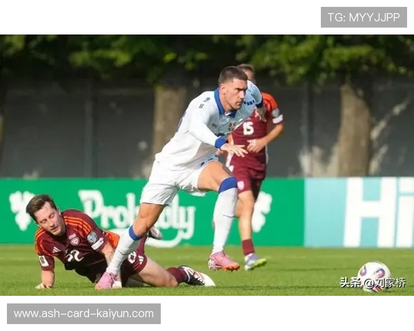 尤文弗拉霍维奇精准抢点锁定三分绝杀