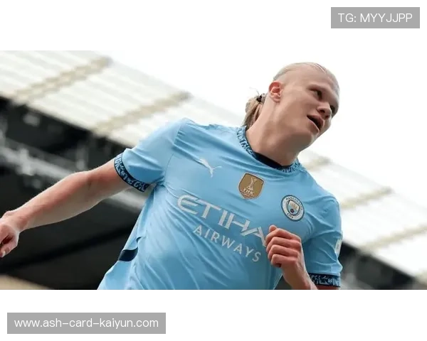 英超曼城短传换位精准,前锋把握住致命机会